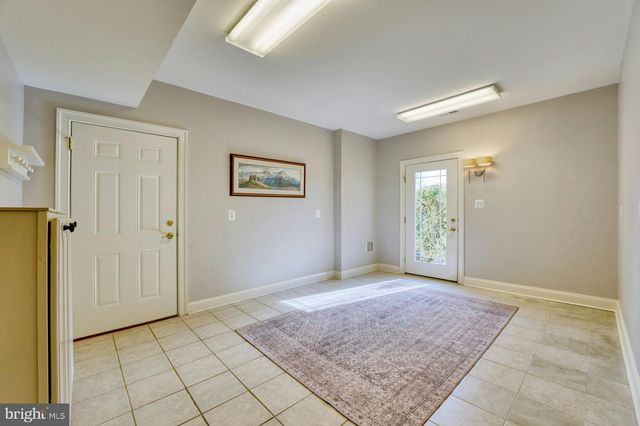 12060 CATOCTIN FARM LN, Lovettsville, VA 20180