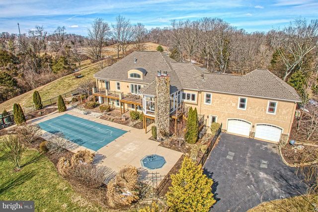 12060 CATOCTIN FARM LN, Lovettsville, VA 20180