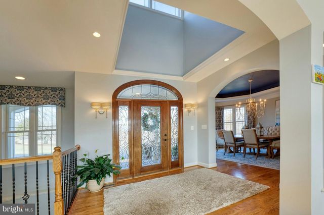 12060 CATOCTIN FARM LN, Lovettsville, VA 20180