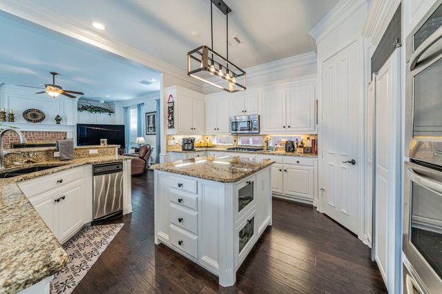 5120 Ambergate Lane, Dallas, TX 75287