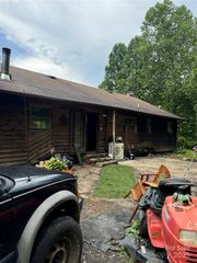 321 Henry Worley Lane, Marshall, NC 28753