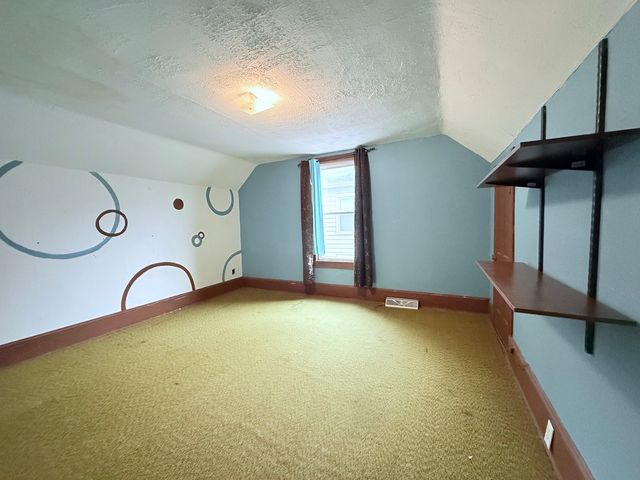 613 N Center Street, Clinton, IL 61727