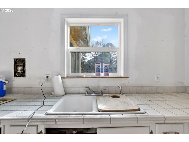 11186 Se 32ND Ave, Milwaukie, OR 97222