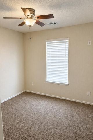 121 Hunters Trail, Red Oak, TX 75154