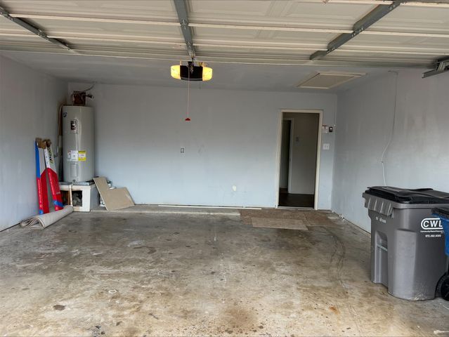 121 Hunters Trail, Red Oak, TX 75154