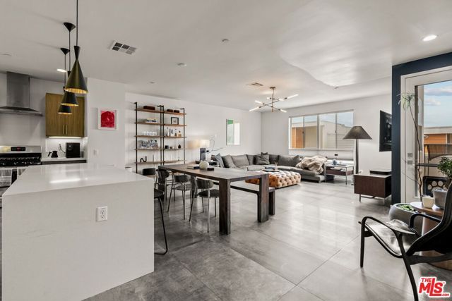 1344 Douglas Street, Los Angeles, CA 90026