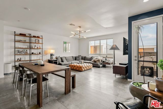 1344 Douglas Street, Los Angeles, CA 90026