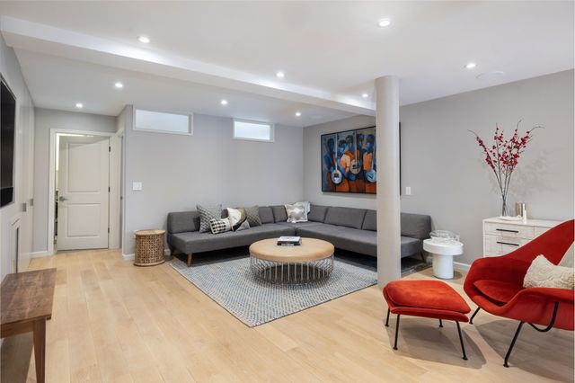 235 W END Avenue 5DE, New York City, NY 10023