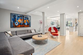 235 W END Avenue 5DE, New York City, NY 10023