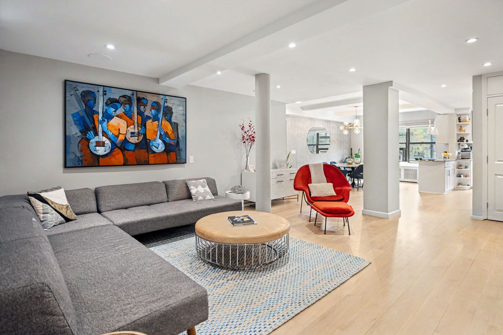 235 W END Avenue 5DE, New York City, NY 10023