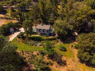 28808 Mountain Meadow, Escondido, CA 92026