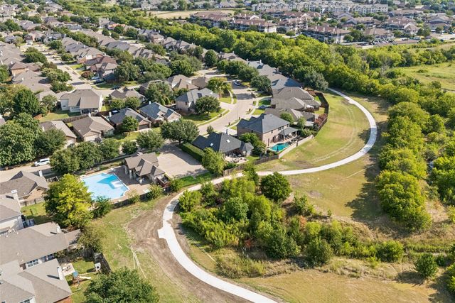 8624 Corral Circle, Fort Worth, TX 76244