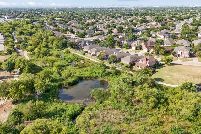 8624 Corral Circle, Fort Worth, TX 76244