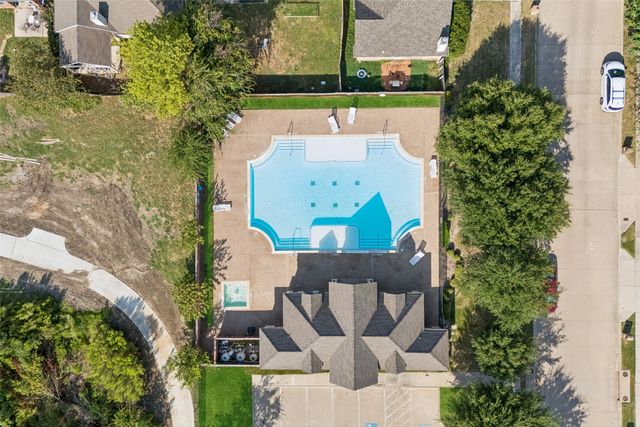 8624 Corral Circle, Fort Worth, TX 76244