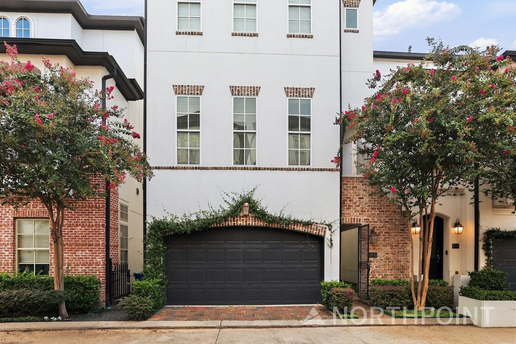 2710 Cohn Garden, Houston, TX 77007