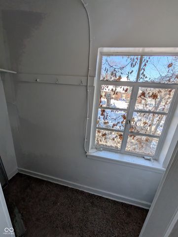 1633 W 10th Street, Anderson, IN 46016