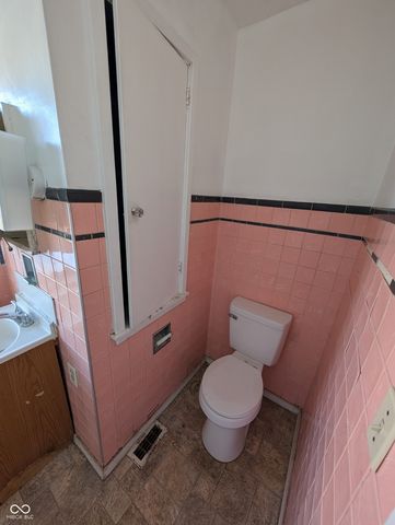 1633 W 10th Street, Anderson, IN 46016