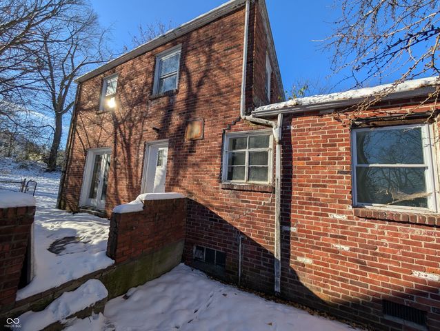 1633 W 10th Street, Anderson, IN 46016