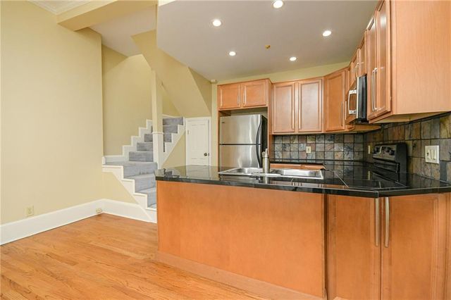 327 4th Street NE A, Atlanta, GA 30308