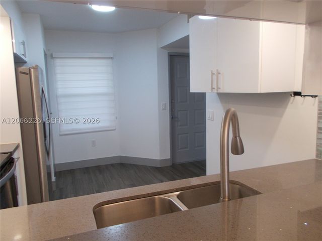 701 SW 141st Ave 110R, Pembroke Pines, FL 33027