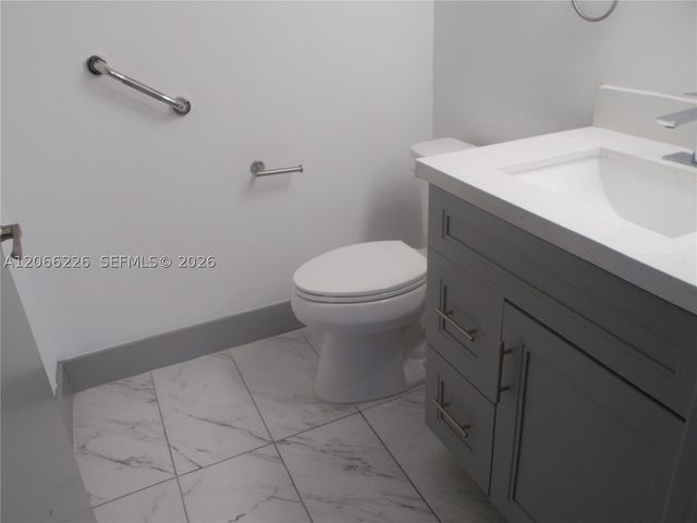 701 SW 141st Ave 110R, Pembroke Pines, FL 33027