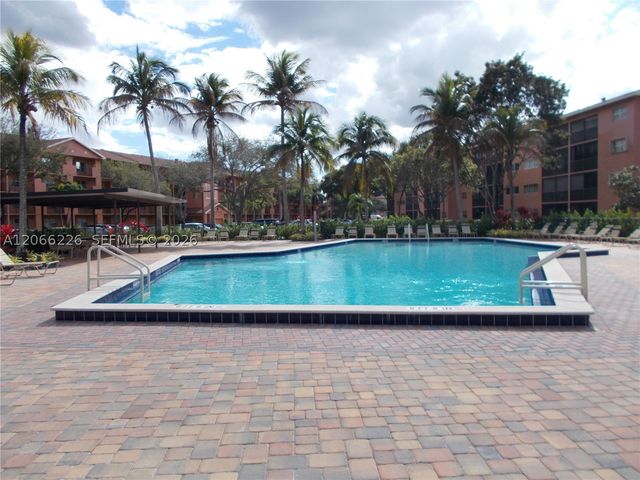 701 SW 141st Ave 110R, Pembroke Pines, FL 33027