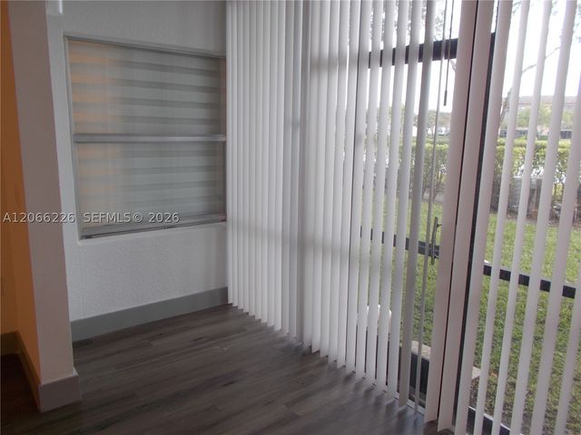 701 SW 141st Ave 110R, Pembroke Pines, FL 33027