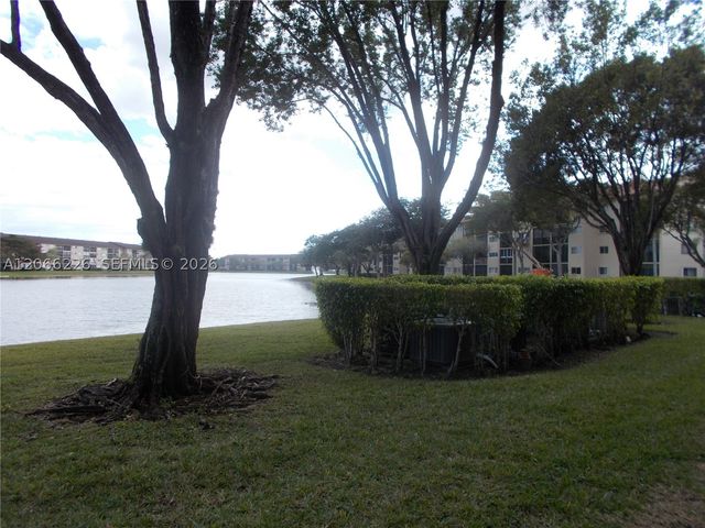 701 SW 141st Ave 110R, Pembroke Pines, FL 33027