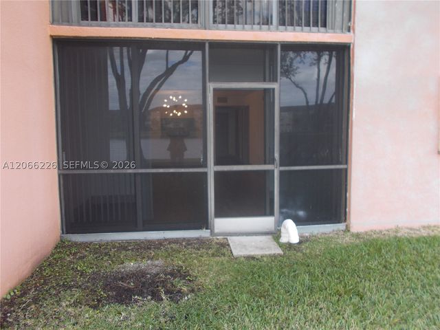 701 SW 141st Ave 110R, Pembroke Pines, FL 33027