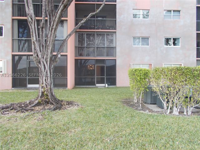 701 SW 141st Ave 110R, Pembroke Pines, FL 33027