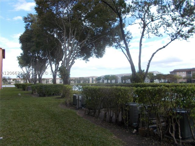 701 SW 141st Ave 110R, Pembroke Pines, FL 33027