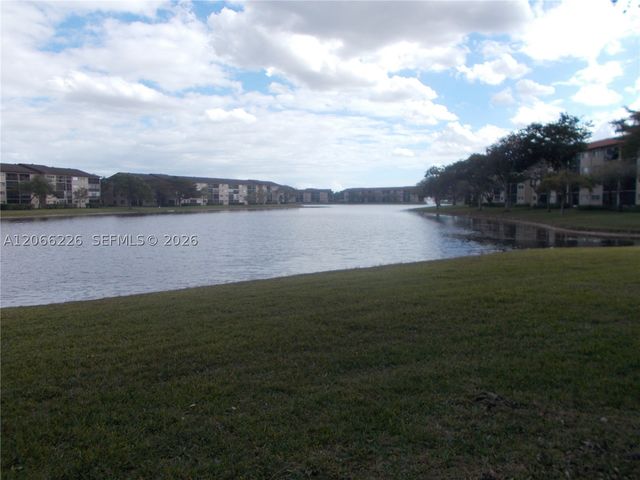 701 SW 141st Ave 110R, Pembroke Pines, FL 33027
