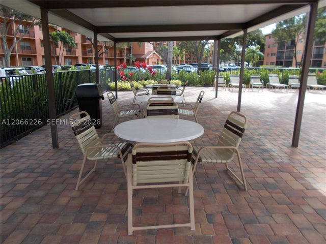 701 SW 141st Ave 110R, Pembroke Pines, FL 33027
