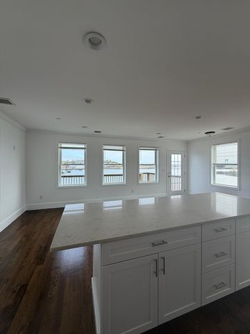 375 Crescent Ave 3, Chelsea, MA 02150