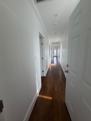 375 Crescent Ave 3, Chelsea, MA 02150