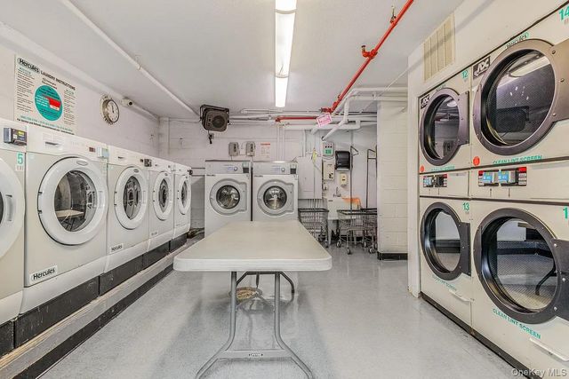 118-17 Union Turnpike 18J, Forest Hills, NY 11375