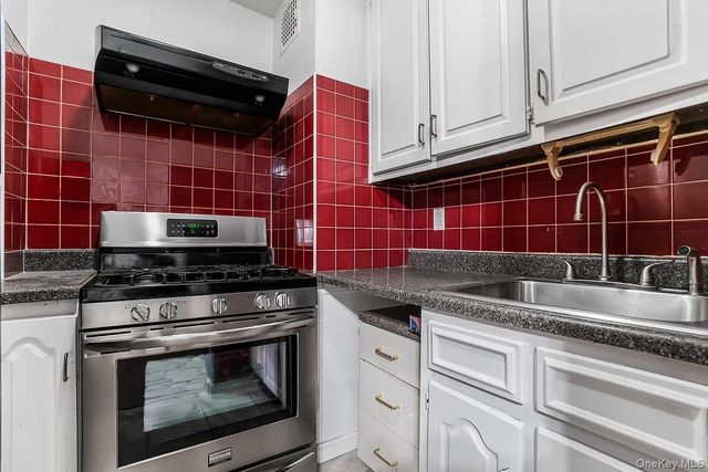 118-17 Union Turnpike 18J, Forest Hills, NY 11375