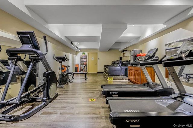 118-17 Union Turnpike 18J, Forest Hills, NY 11375