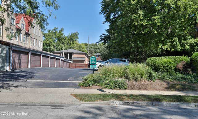 2525 George Rogers Clark Pl T08, Louisville, KY 40206