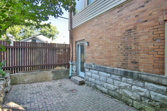 2525 George Rogers Clark Pl T08, Louisville, KY 40206