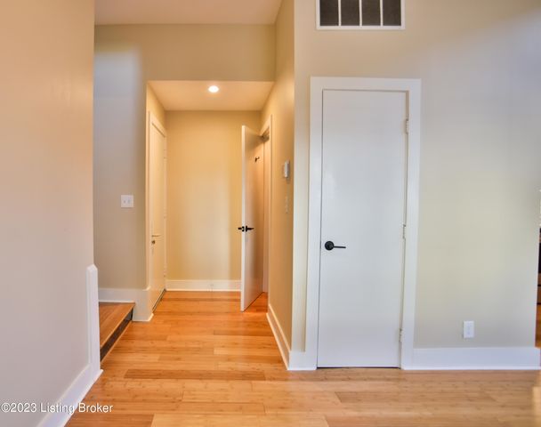 2525 George Rogers Clark Pl T08, Louisville, KY 40206