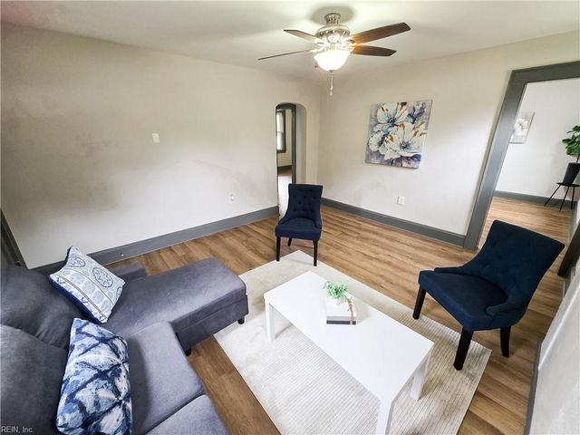 504 Cedar CT, Suffolk, VA 23434