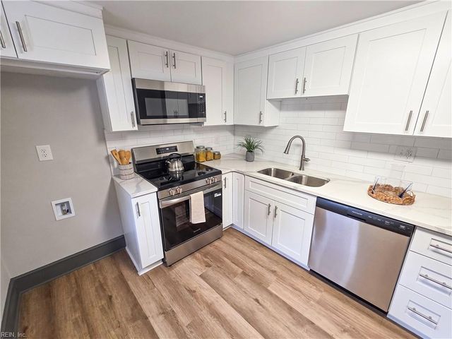 504 Cedar CT, Suffolk, VA 23434
