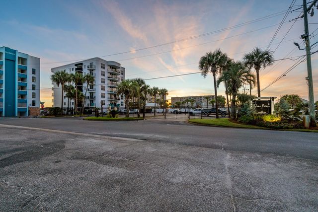 670 Santa Rosa Boulevard 303, Fort Walton Beach, FL 32548