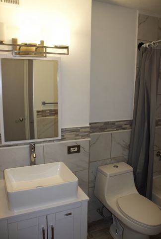 6700 S South Shore Drive 21E, Chicago, IL 60649