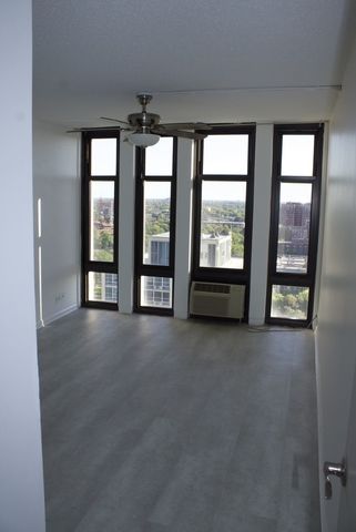 6700 S South Shore Drive 21E, Chicago, IL 60649