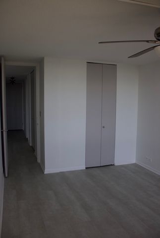 6700 S South Shore Drive 21E, Chicago, IL 60649