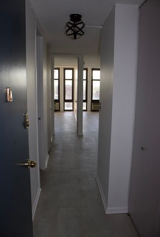 6700 S South Shore Drive 21E, Chicago, IL 60649