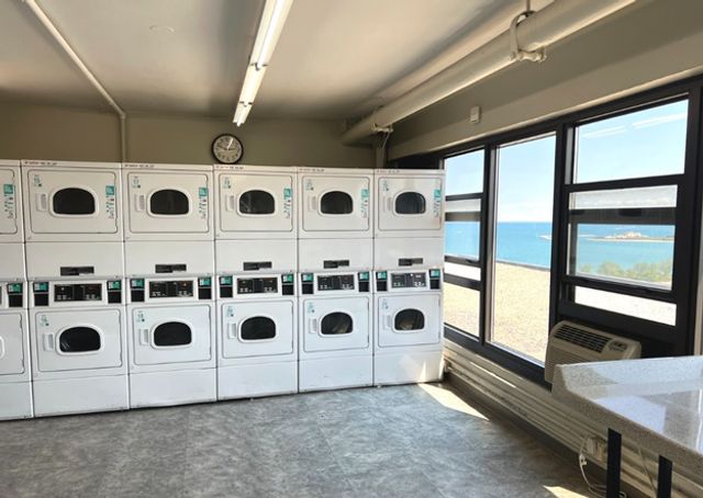 6700 S South Shore Drive 21E, Chicago, IL 60649