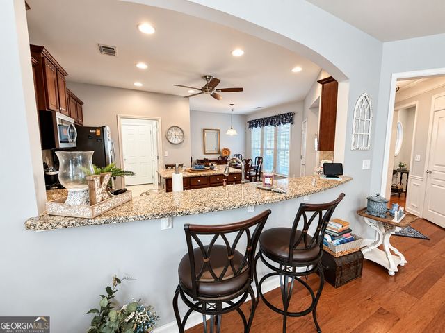 844 Peach Blossom Ct, Griffin, GA 30223